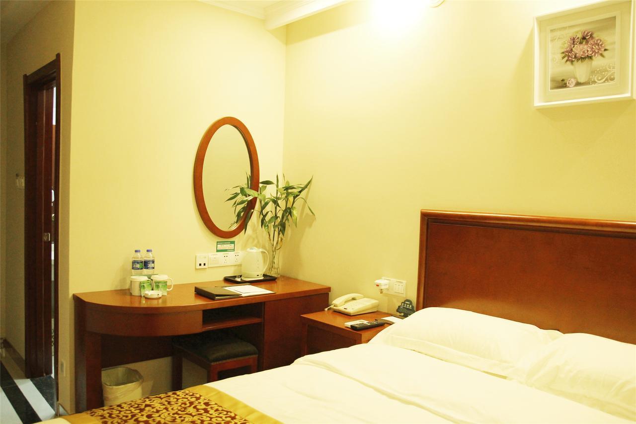 Greentree Inn Anhui Wuhu Zhongshan Road Pedestrian Street Express Hotel 외부 사진